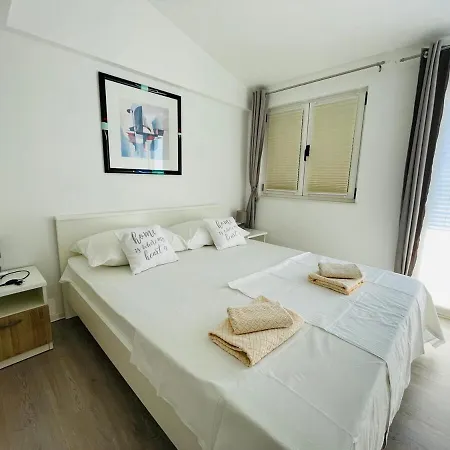 Barbara - Modern House With A Private Swimming Pool Kastel Novi