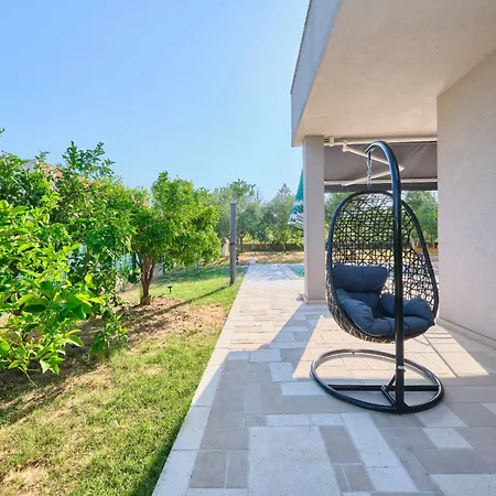 Barbara - Modern House With A Private Swimming Pool Holiday home *