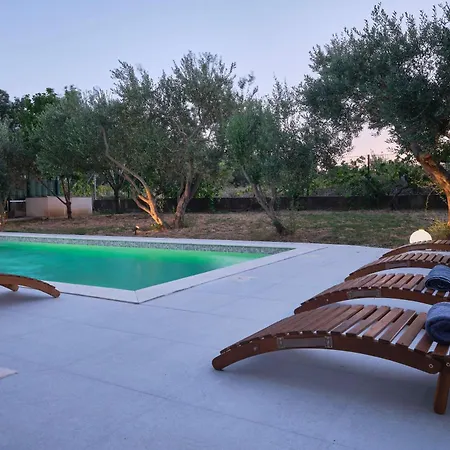 Holiday home Barbara - Modern House With A Private Swimming Pool
