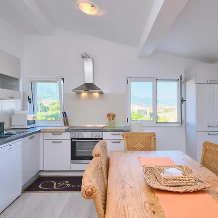 Barbara - Modern House With A Private Swimming Pool Kastel Novi
