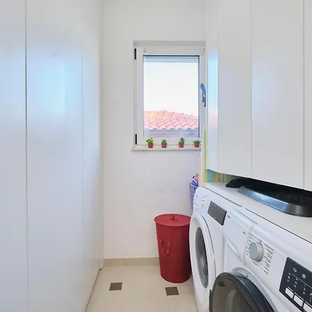 Barbara - Modern House With A Private Swimming Pool