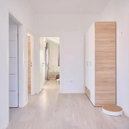Сasa de vacaciones Barbara - Modern House With A Private Swimming Pool *