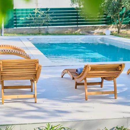 Barbara - Modern House With A Private Swimming Pool * Kaštel Novi